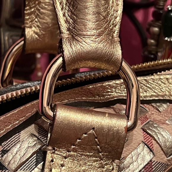 *AUTHENTIC BURBERRY* Gold/Beige Haymarket Check PVC and Leather Thornley Satchel - Picture 5 of 15